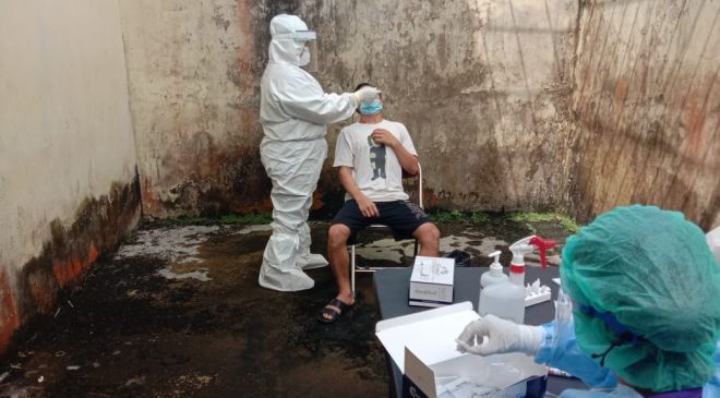 Cegah Virus Corona 14 Tahanan Polres Melawi Jalani Swab Antigen