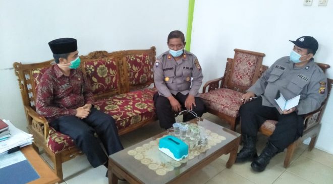 Sambangi Para Tokoh Agama, Satbinmas Polres Melawi Gelar Sosialisasi Surat Edaran Menag RI