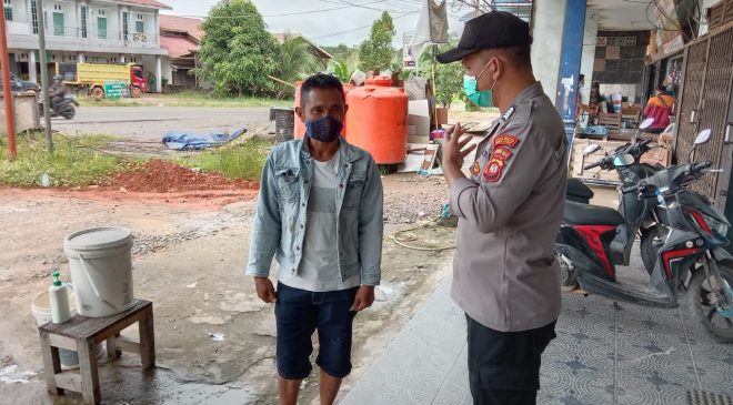 Penerangan Keliling dan Edukasi Kesehatan, Kasat Binmas Iptu Haryono : Perlu Peran Serta Semua Pihak Agar Pandemi Cepat Berakhir