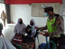Satgas Preemtif  “Ops Patuh Kapuas 2021”, Sambangi SMU Muhammadiyah Imbauan Prokes dan Bagikan Masker