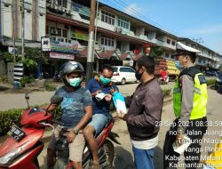 Satgas “Ops Patuh Polres Melawi” Bersama B’Omel Kampanyekan Prokes dan Bagikan Masker