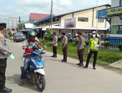 Siaga On Call Regu 4 Polres Melawi Gelar Mobile Masker