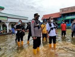 Respon Cepat Tanggap Banjir di HST, Polda Kalsel Dirikan Posko
