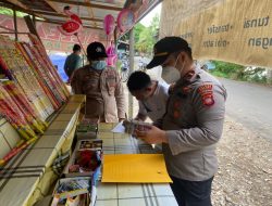 Operasi Pekat, Polsek Kota Baru Gelar Penertiban Penjual Petasan