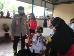 Kejar Target, Polsek Sungai Tebelian Gencar Lakukan Percepatan Vaksinasi