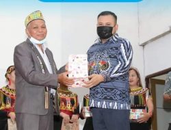 Bupati Bersama Wabup Melawi Hadiri Perayaan Natal FOKAD Di GKKI Pintu Elok Nanga Pinoh