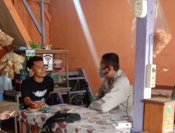 Sambangi Warkop dan Tempat Usaha Warga, Polsek Belimbing Ajak Warga Jaga Kamtibmas Dimasa Pandemi