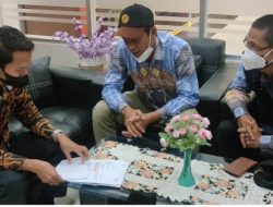 BPPSDMP – BPP Danau Panggang Salurkan KUR Kepada Peternak Kerbau