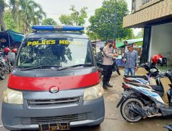 Satbinmas Polres Melawi Berikan Teguran Masyarakat Yang Tak Patuhi Prokes