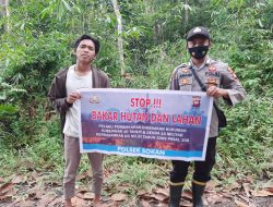 Bhabinkamtibmas Polsek Sokan Sambangi Warga Laksanakan Sosialisasi Karhutla serta Berikan Imbauan Kamtibmas dan Prokes