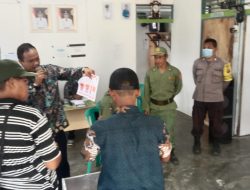 Pemilihan Anggota BPD Desa Guhung Bhabinkamtibmas Polsek Belimbing Lakukan Pengamanan