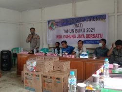 Hadiri RAT Koperasi Unit Desa Guhung Jaya Bersatu, Ini Pesan Kapolsek Belimbing
