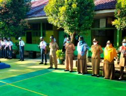 Pimpin Upacara Bendera di SMPN 1 Belimbing, Ini Pesan AKP Nono Kepada Pelajar