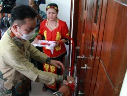 Sekda Melawi Wakili Bupati Resmikan Kantor Desa Belonsat dan Apresiasi Capaian PAD Desa