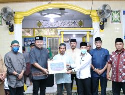 Bupati Melawi Laksanakan Safari Ramadhan di Kecamatan Pinoh Utara