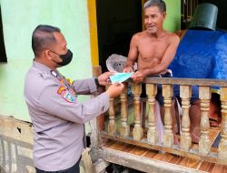 Bhabinkamtibmas Polsek Ella Hilir Ingatkan Warga Desa Binaannya Selalu Patuhi Prokes