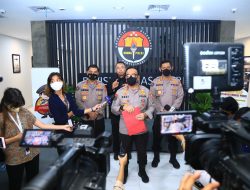 Kapolri Tinjau Arus Mudik Naik Heli, Tol Jakarta-Cikampek Lancar