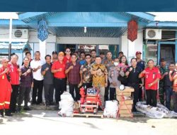 Pemkab Melawi Hibahkan Mesin Pemadam Kebakaran di Menukung