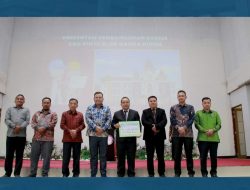 Pemkab Melawi Serahkan Bantuan Dana Hibah Untuk Pembangunan GKII Pintu Elok Nanga Pinoh