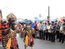 Hadiri Syukuran Grebeg Suro PJKB Melawi, Drs Kluisen Sampaikan Apresiasi