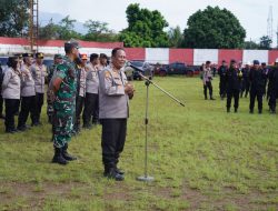 Polri Kerahkan Ribuan Personel Bersihkan Puing-puing Pasca Gempa Cianjur