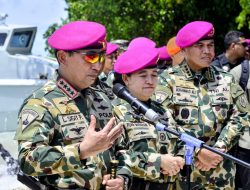 Kapolri Disematkan Jadi Warga Kehormatan Marinir, Sinergitas TNI-Polri Makin Kokoh