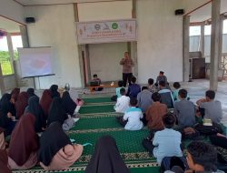 Berikut Kegiatan Satbinmas Polres Melawi di SMPIT Insan Kamil Nanga Pinoh