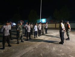 Perkuat Sinergitas TNI- Polri, Polsek dan Koramil Kota Baru Gelar Patroli Kamtibmas Bersama
