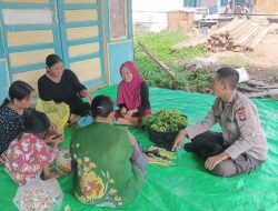 Warga Desa Sayan Jaya Sampaikan Keluhan di Jumat Curhat, Kapolsek Ipda Noviyar Yunus: Akan Segera Ditindak Lanjuti