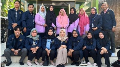 Mahasiswa UNIPA Surabaya Melaksanakan KKN di Desa Gading