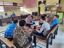 Polsek Sokan Gelar Jumat Curhat Bersama Dewan Guru SMKN 1