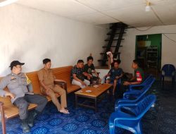 Jumat Curhat, Polsek Sokan Ajak Perangkat Desa Muara Tanjung Jaga Netralitas Pemilu 2024 Mendatang