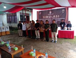 KPU Gelar Simulasi Pemilu Di Desa Tanjung Lay, Polres Melawi Lakukan Pengamanan