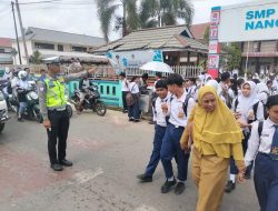 Satlantas Polres Melawi Lakukan Ploting Point Siang, AKP Pipit: Kami Akan Terus Berikan Pelayanan Terbaik